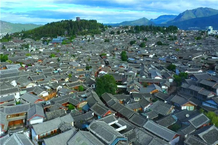 春暖花開 麗江歡迎您  麗江古城最吸引游人的是它！