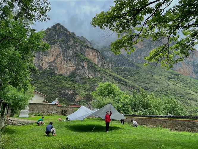 麗江石鼓攀巖基地之另類玩法！帳篷+野奢+戶外+美食+音樂！