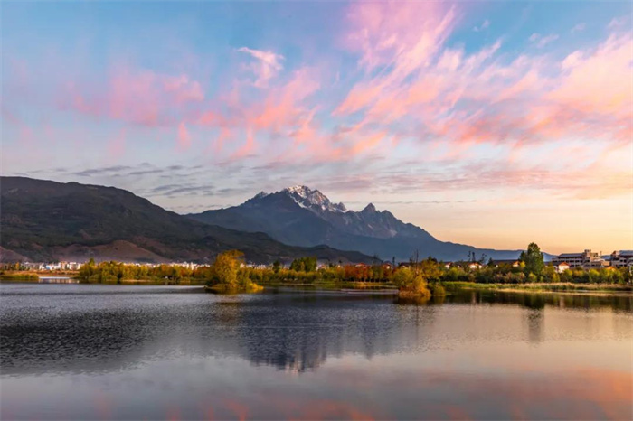 麗江旅游攻略：初冬的麗江中濟(jì)海有多美？